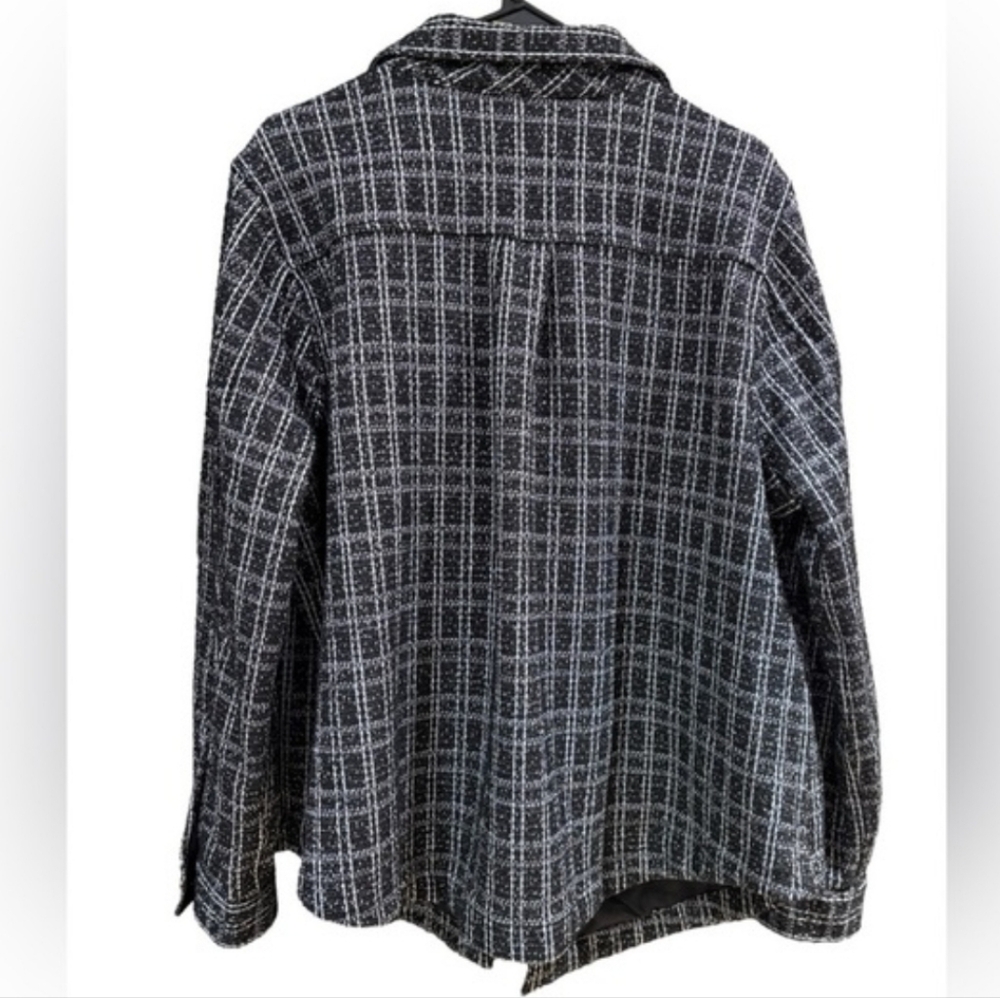 💥Sale💥Torrid Black and White Textured Jacket - Picture 3 of 5